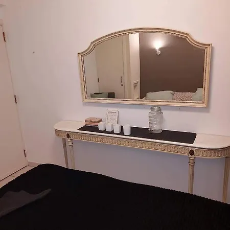 Accommodatie bij particulieren Room By The Beach *